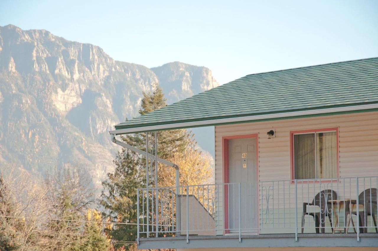 Sunset Motel Creston Exterior foto